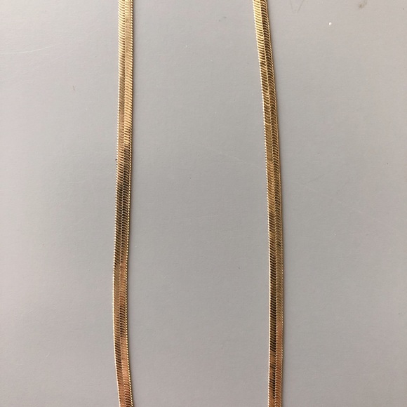 Like new 18k gold filled necklace 3mm Herringbone Necklace 18” like new - Picture 6 of 7